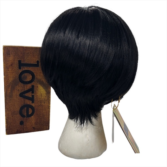 NEW Signature Look Wig 1B/745 ~W025 - Picture 3 of 15